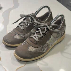 Mephisto Gray Sneakers with Suede Texture and Low-Top Design